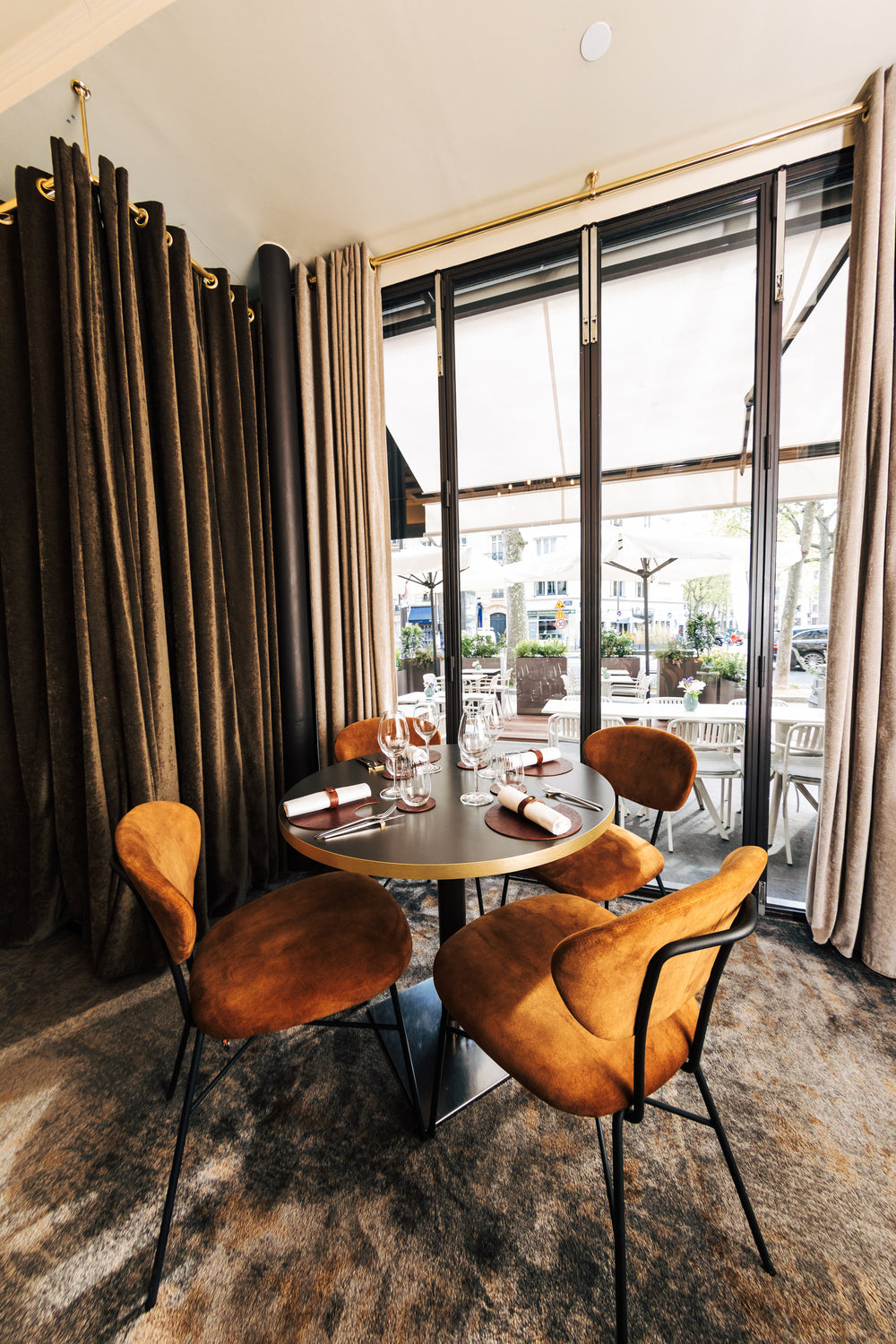 Food & Wine Pairing 8 Shades